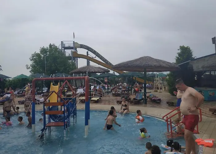 公寓 Bistricki Mir 1 *